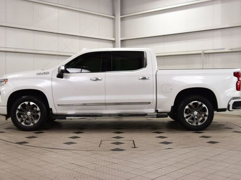 Used 2024 Chevrolet Silverado 1500 High Country w/ High Country Premium Package AWD/4WD image 4