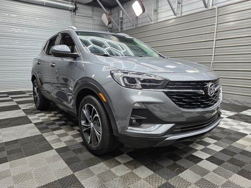Used 2022 Buick Encore GX Essence FWD image 5