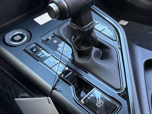 New 2025 Kia Niro EX Touring image 13
