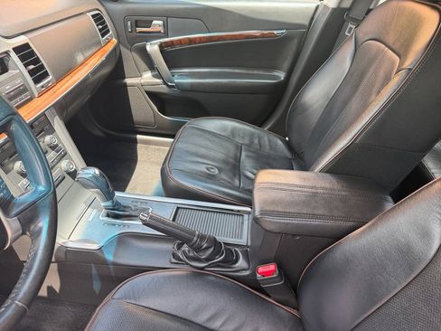 Used 2012 Lincoln MKZ FWD image 12
