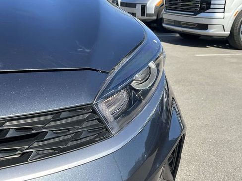 Used 2022 Kia Forte LXS image 9