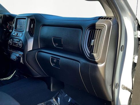 Used 2024 Chevrolet Silverado 1500 Custom image 16