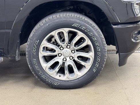 Used 2022 RAM 1500 Laramie w/ Sport Appearance Package image 4
