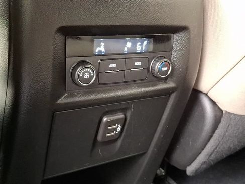 Certified 2023 Chevrolet Traverse LS FWD image 12