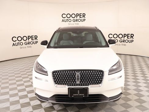 Used 2022 Lincoln Corsair FWD w/ Premium Package image 9