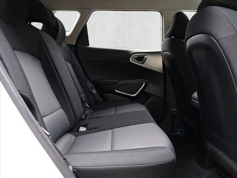 Used 2022 Kia Soul LX w/ Technology Package FWD image 26