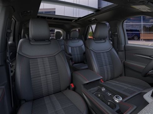 New 2026 Ford Explorer ST-Line w/ ST-Line Street Pack AWD/4WD image 10
