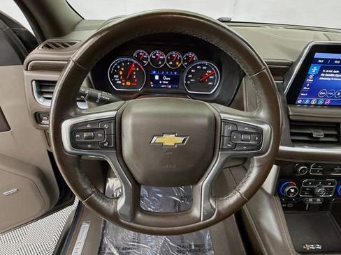 Used 2021 Chevrolet Tahoe LT w/ Luxury Package image 11