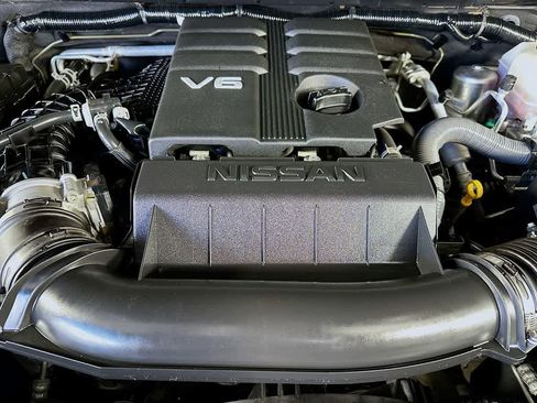 Used 2022 Nissan Frontier SV image 8