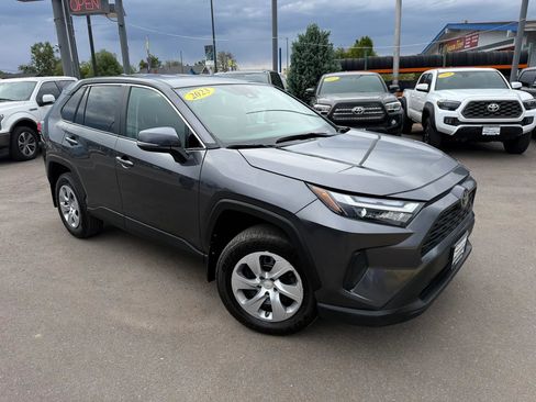 Used 2023 Toyota RAV4 LE AWD/4WD image 3