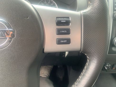 Used 2019 Nissan Frontier PRO-4X image 15