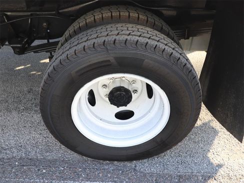 Used 2022 Ford E-350 and Econoline 350 Super Duty w/ Power Windows & Locks Group image 10