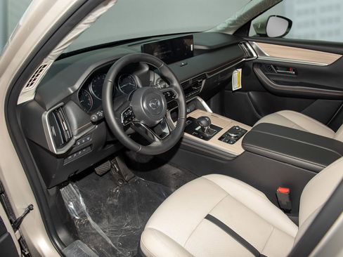 New 2026 MAZDA CX-90 3.3 Turbo w/ Preferred Package image 9