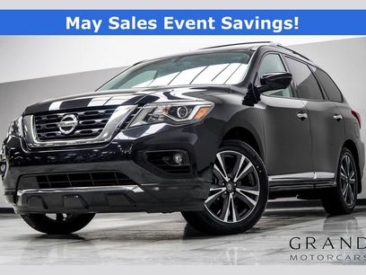 Used 2017 Nissan Pathfinder Platinum w/ Family Entertainment Package
