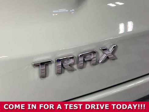 Used 2025 Chevrolet Trax ACTIV w/ Driver Confidence Package image 32