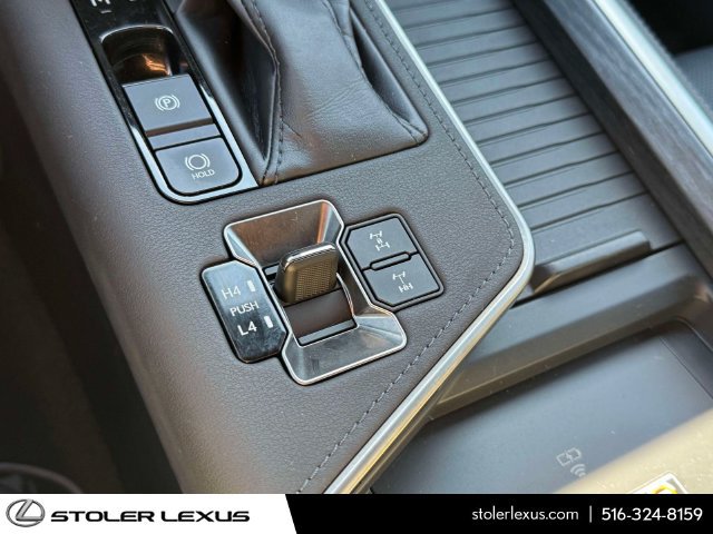 Used 2024 Lexus GX 550 AWD/4WD image 38