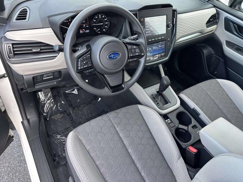 Certified 2025 Subaru Forester w/ Convenience Package #1 AWD/4WD image 9
