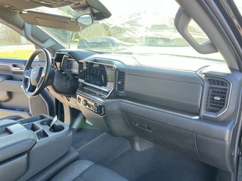 Used 2023 Chevrolet Silverado 1500 LT image 29