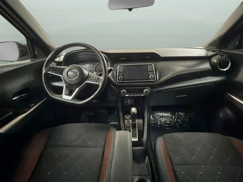Used 2019 Nissan Kicks SR w/ Exterior Package FWD image 9