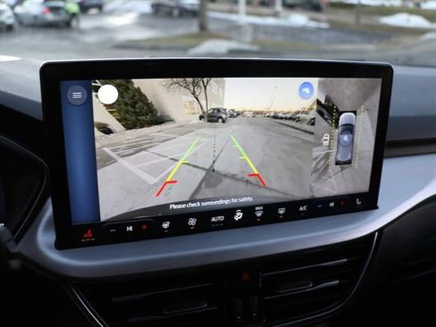 Used 2025 Ford Escape Platinum w/ Premium Technology Package image 25