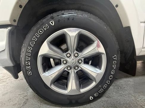 Used 2019 RAM 1500 Limited AWD/4WD image 10