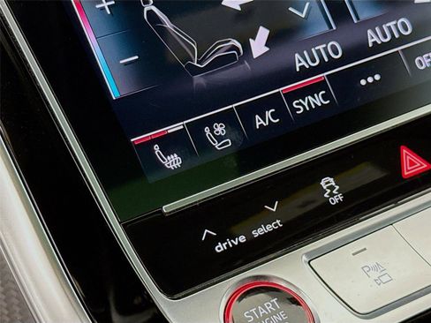 Used 2022 Audi RS Q8 image 21