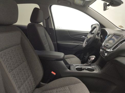 Used 2023 Chevrolet Equinox LT w/ Driver Convenience Package image 21