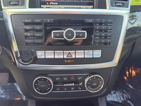 Used 2015 Mercedes-Benz GL 450 4MATIC image 37