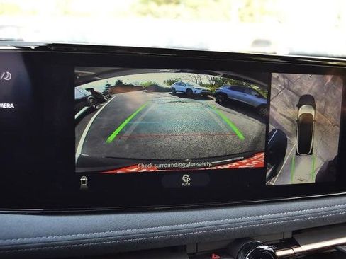 Used 2023 Nissan Ariya image 15