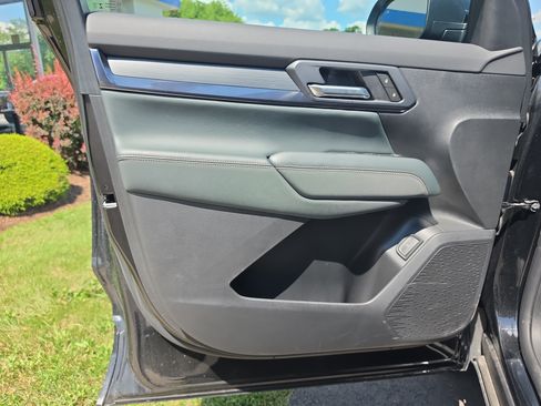 Used 2026 GMC Terrain AT4 w/ LPO, Floor Liner Package AWD/4WD image 17