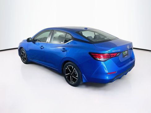 Used 2024 Nissan Sentra SV FWD image 5