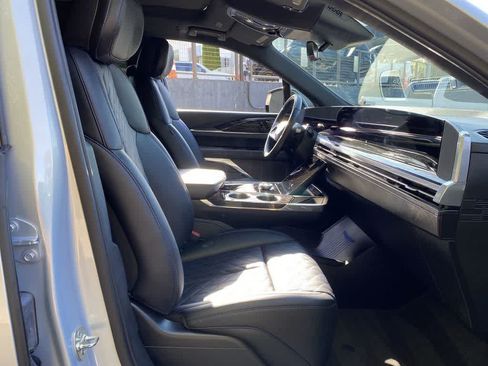 Certified 2025 Cadillac Escalade IQ Sport 1 AWD/4WD image 19