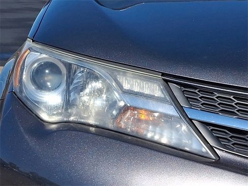 Used 2015 Toyota RAV4 XLE image 10