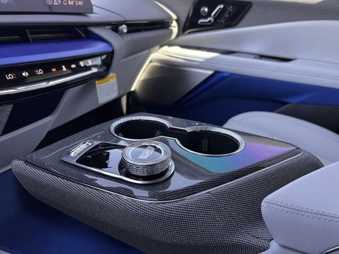 New 2026 Cadillac Optiq Luxury 2 image 17