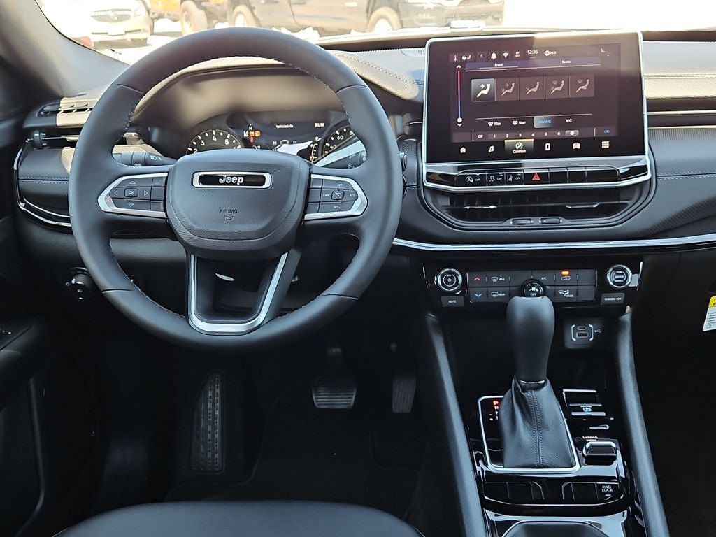 New 2026 Jeep Compass Latitude AWD/4WD image 18