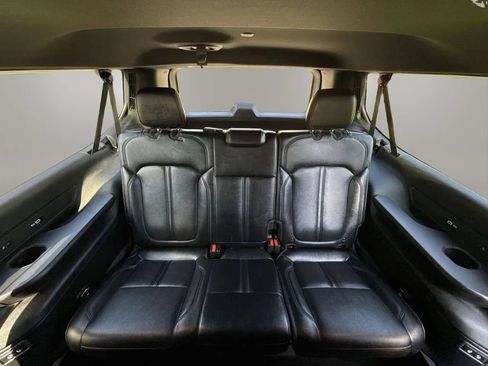 Used 2024 Jeep Wagoneer L Series III w/ Flexible Seating Group AWD/4WD image 24