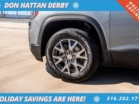 Used 2023 GMC Acadia SLE w/ Driver Convenience Package image 34