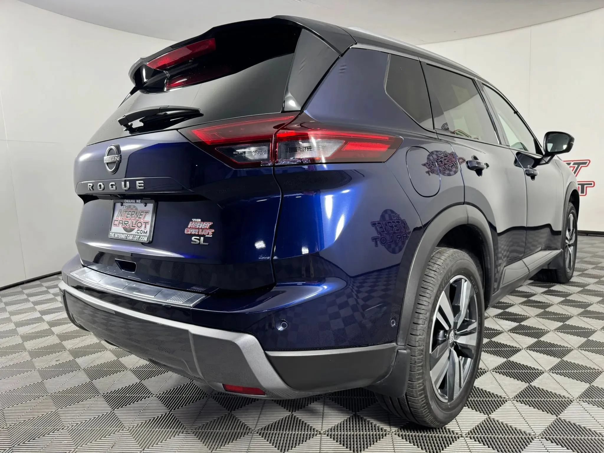 Used 2024 Nissan Rogue SL w/ SL Premium Package FWD image 33