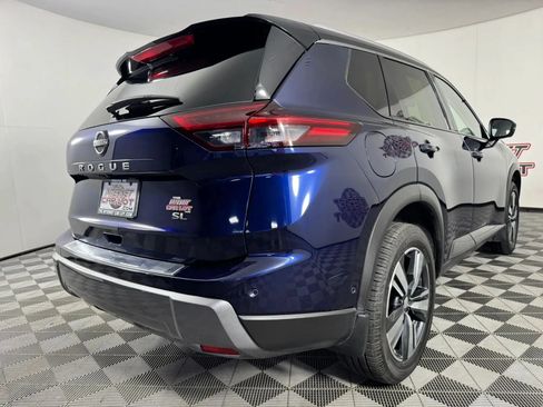 Used 2024 Nissan Rogue SL w/ SL Premium Package FWD image 33