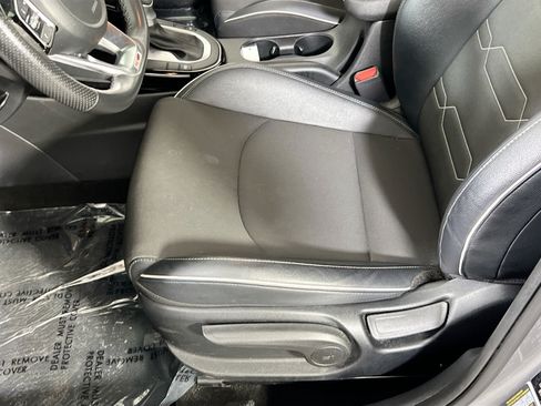 Used 2023 Kia Forte GT-Line FWD image 19