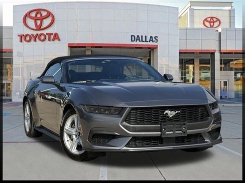 Used 2026 Ford Mustang Premium RWD image 1
