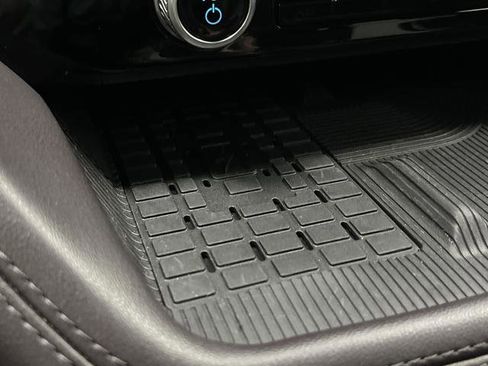 Used 2025 Ford Explorer Platinum image 26