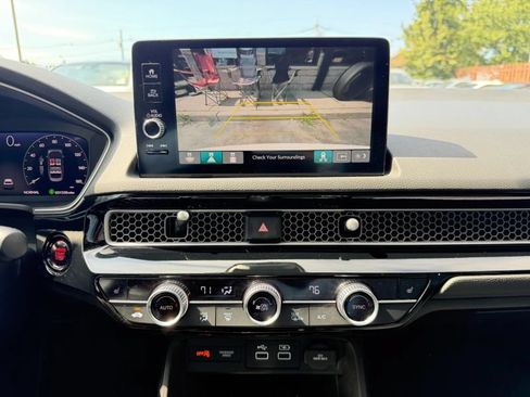 Used 2022 Honda Civic Touring image 22