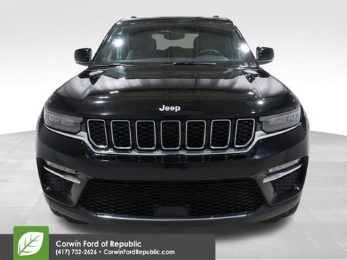 Used 2024 Jeep Grand Cherokee Limited AWD/4WD image 6