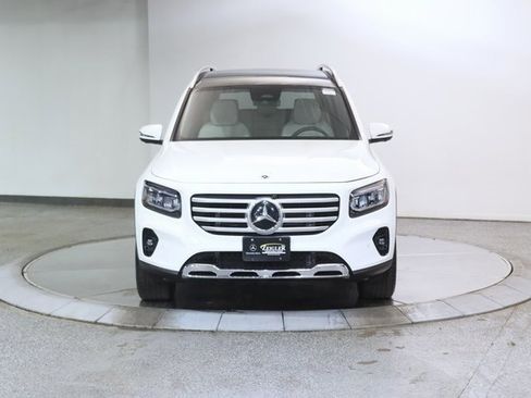 Certified 2025 Mercedes-Benz GLB 250 4MATIC image 7