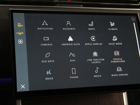 Used 2024 Land Rover Range Rover SE image 13