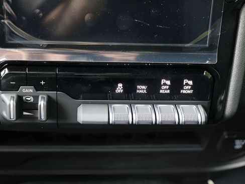 New 2026 RAM 2500 Tradesman AWD/4WD image 24