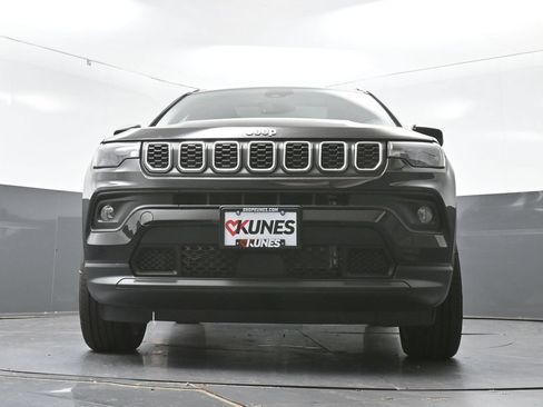 New 2026 Jeep Compass Latitude AWD/4WD image 41