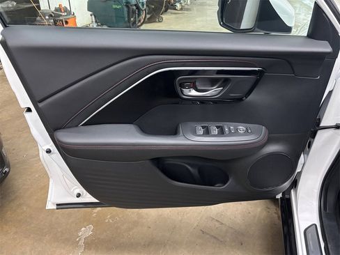 Certified 2025 Acura ADX A-Spec image 11