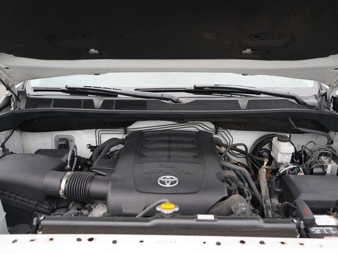 Used 2017 Toyota Tundra SR5 image 6